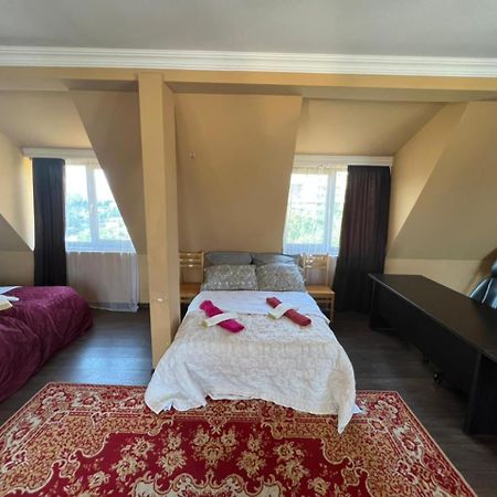 Tbilisi Funduki Guest House ภายนอก รูปภาพ