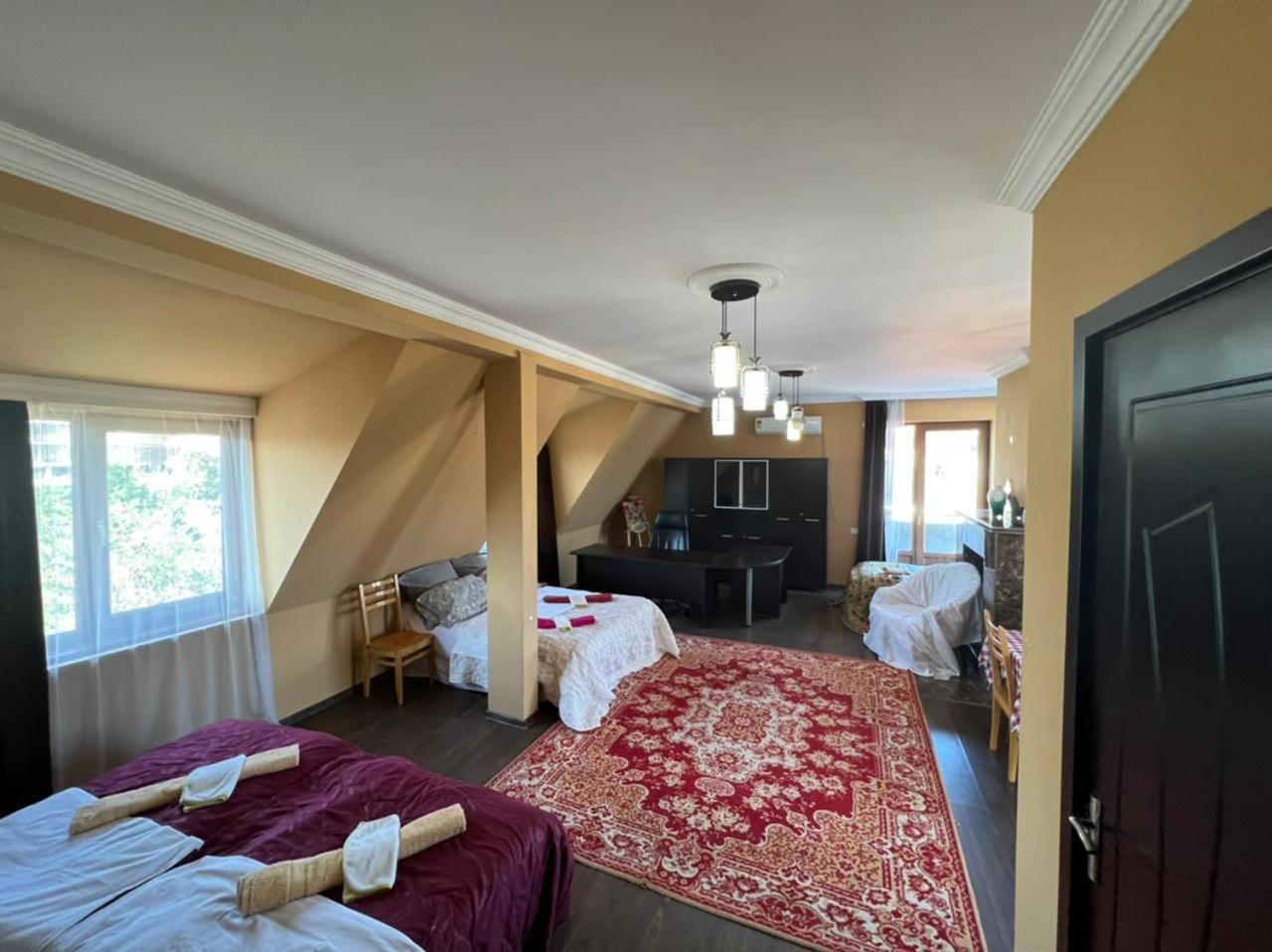 Tbilisi Funduki Guest House ภายนอก รูปภาพ