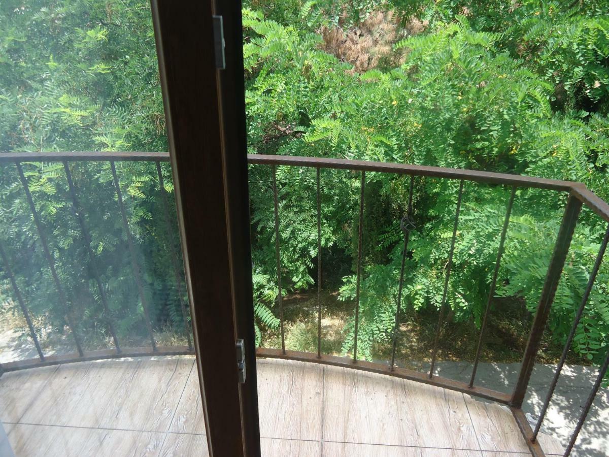 Tbilisi Funduki Guest House ภายนอก รูปภาพ